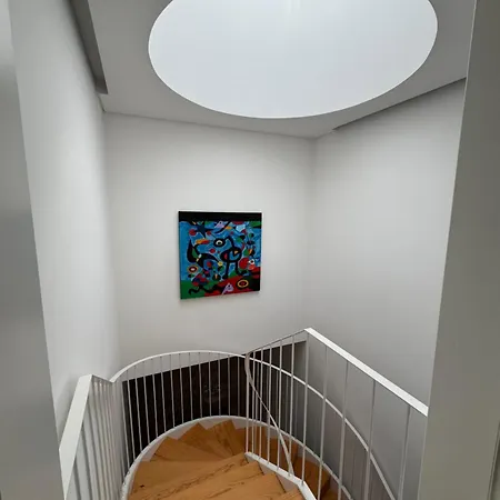 I Trindade - In The Heart - Metro Apartment